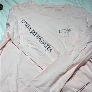 Pink large vineyard vines longs sleeve shirt